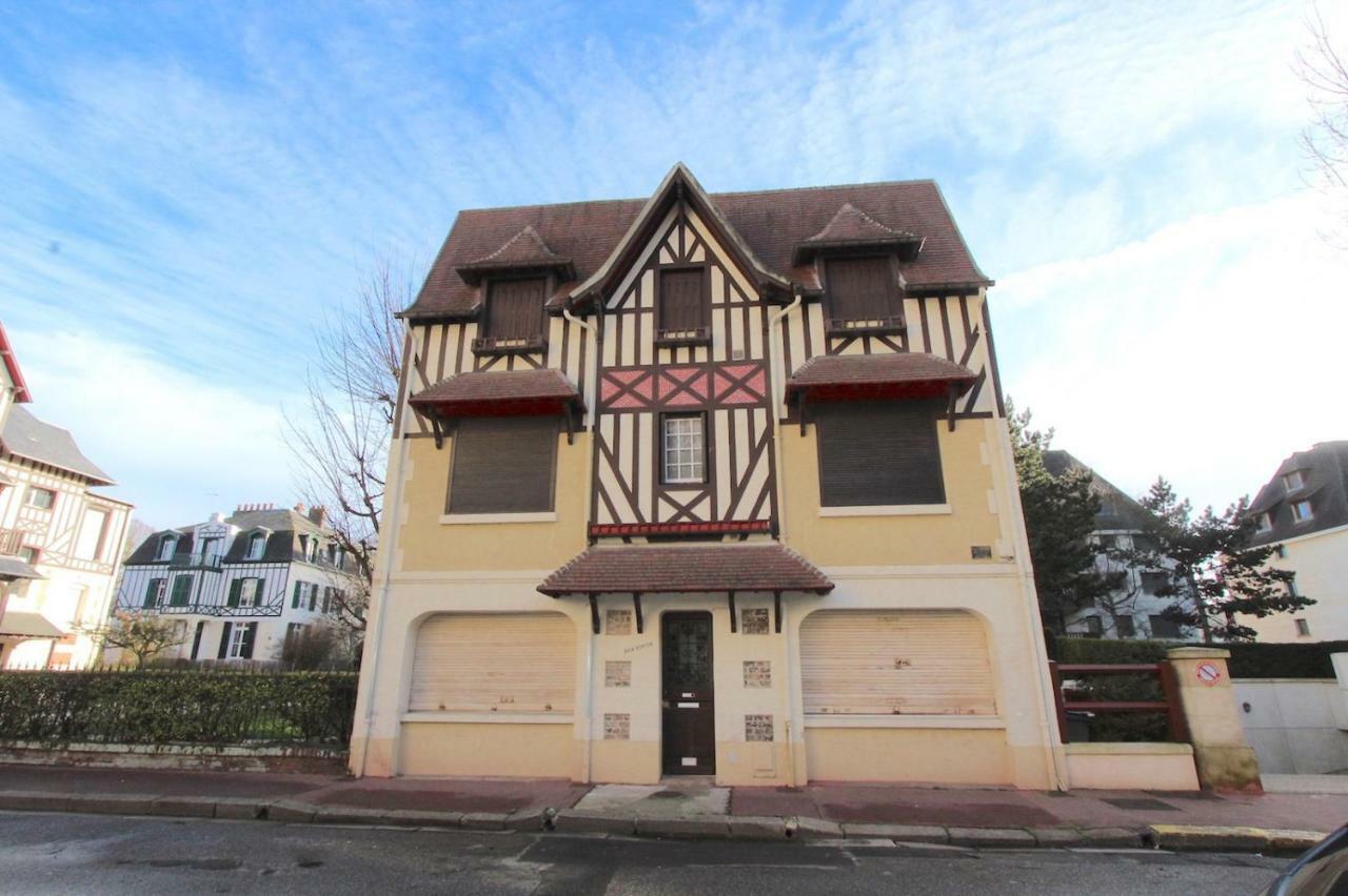 Le Royal Deauville Exterior foto